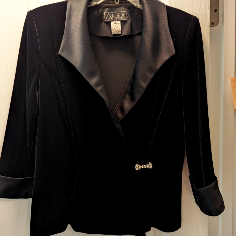 Alex Evenings black formal top L